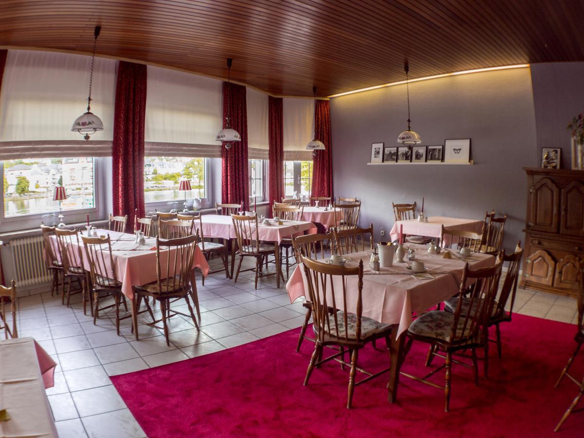 Hotel & Cafe Bellevue Alf Exterior foto